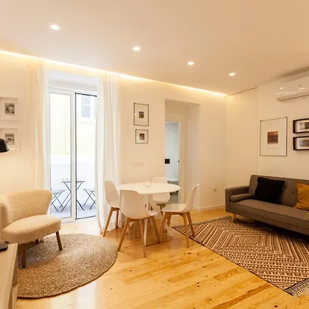 Flh Alcantara Elegant Charm With Balcony * Lisbon
