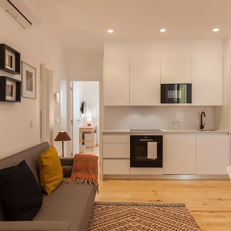Apartment Flh Alcantara Elegant Charm With Balcony