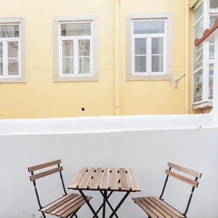 Flh Alcantara Elegant Charm With Balcony Apartmán